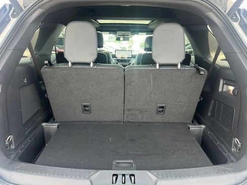 Used 2025 Ford Explorer ST w/ Sun And Sound Package AWD/4WD image 17