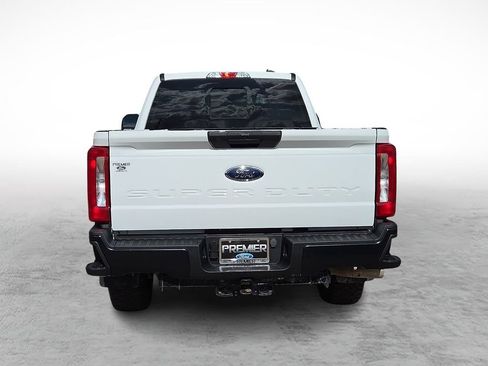 Used 2025 Ford F250 XL w/ XL Off-Road Package AWD/4WD image 9