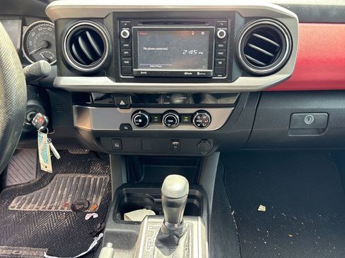 Used 2017 Toyota Tacoma SR5 w/ Tow Package RWD image 22