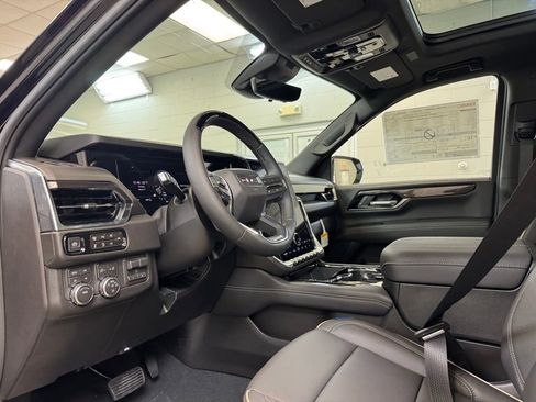 New 2026 GMC Yukon XL Elevation image 13