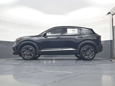 Certified 2026 Nissan Kicks SR w/ SR Premium Package FWD image 19