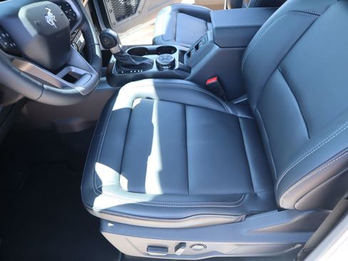 New 2026 Ford Bronco Outer Banks AWD/4WD image 12