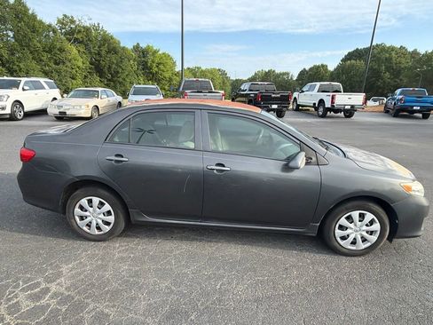 Used 2009 Toyota Corolla FWD image 9
