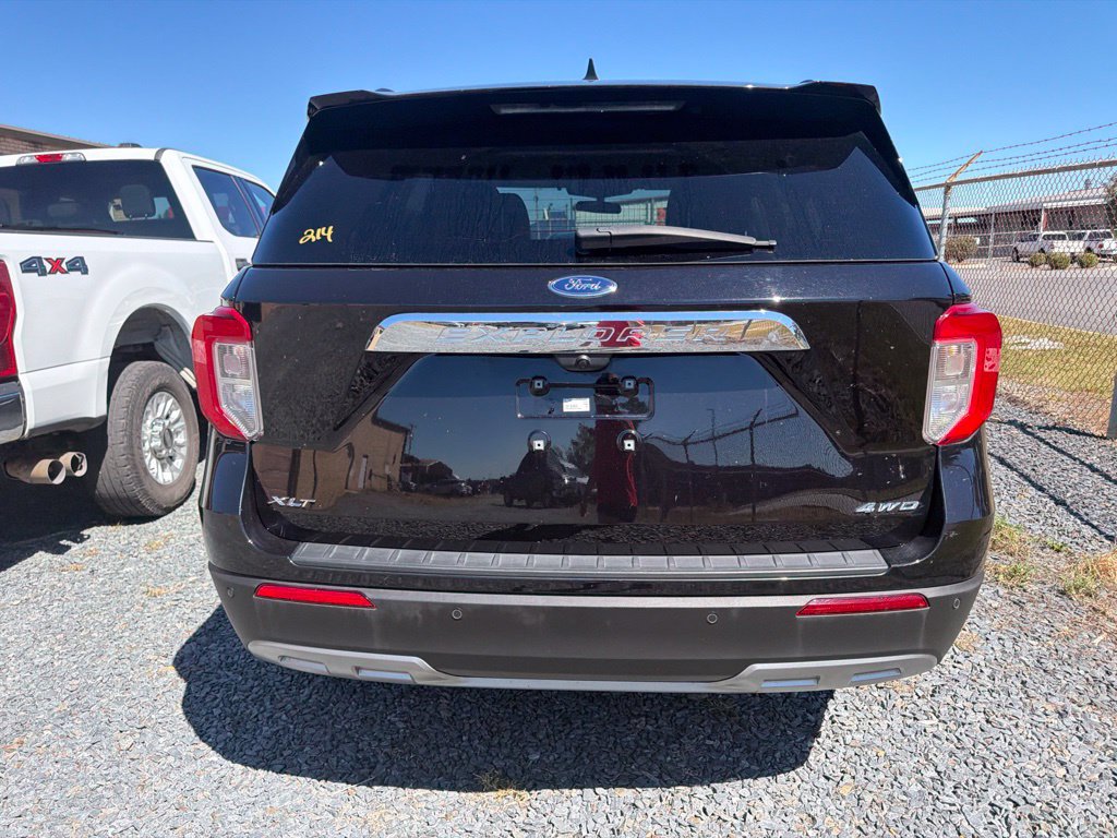 Used 2023 Ford Explorer XLT w/ Equipment Group 202A AWD/4WD image 5