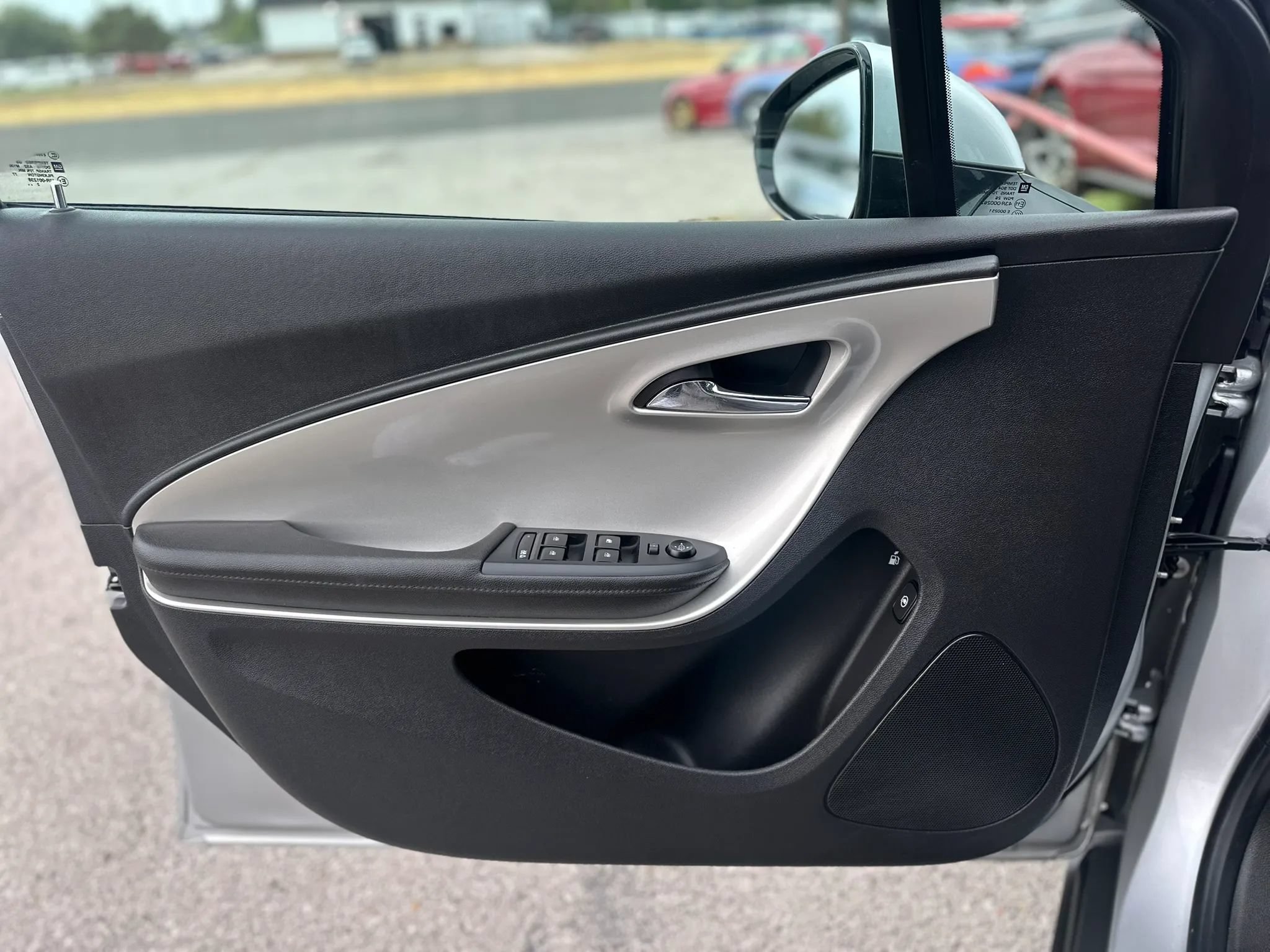 Used 2013 Chevrolet Volt FWD image 20