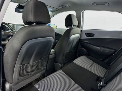 Used 2019 Hyundai Kona SE FWD image 32