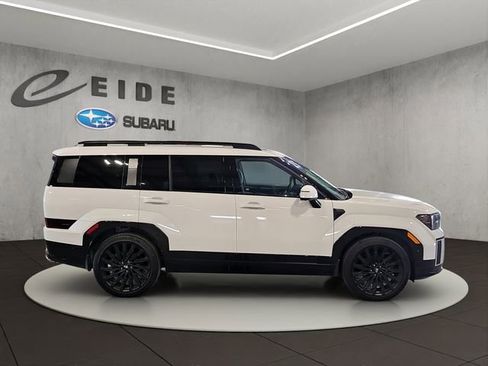 Used 2025 Hyundai Santa Fe Calligraphy AWD/4WD image 9