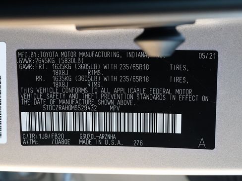 Used 2021 Toyota Highlander L image 36