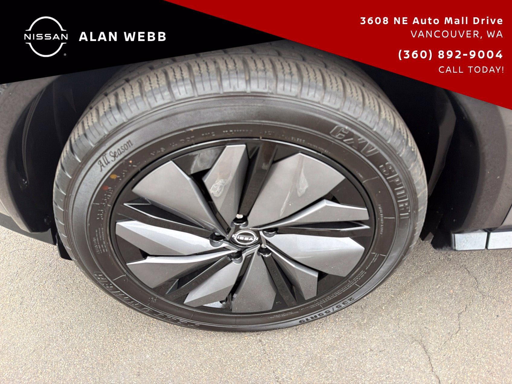 Used 2024 Nissan Ariya FWD image 36