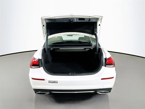 Used 2022 Mercedes-Benz A 220 4MATIC image 32