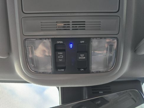 Used 2021 Honda Pilot Special Edition image 26