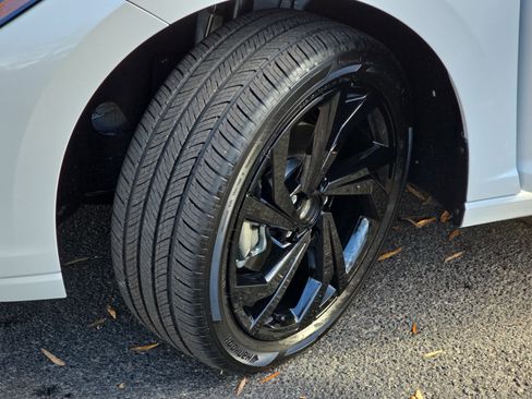 New 2026 Volkswagen Jetta SE image 32