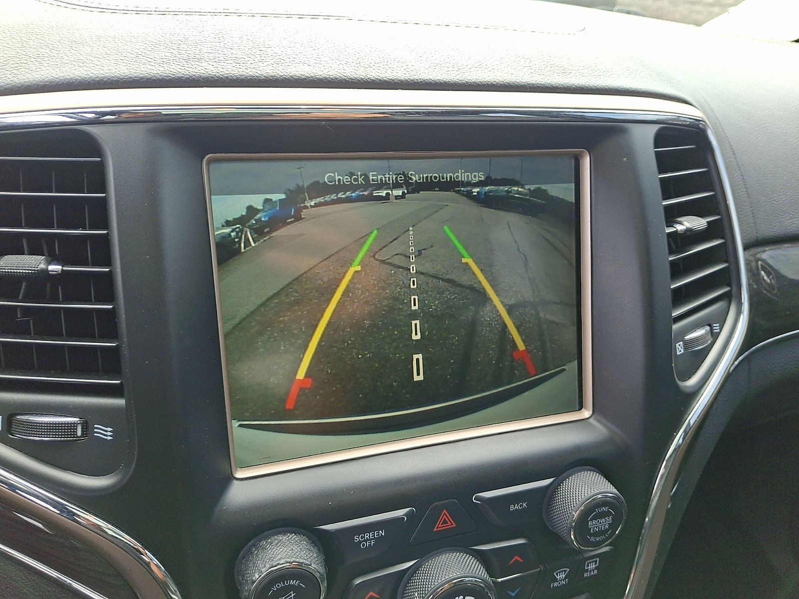 Used 2017 Jeep Grand Cherokee Overland AWD/4WD image 18
