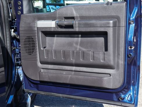 Used 2014 Ford F350 Lariat image 43