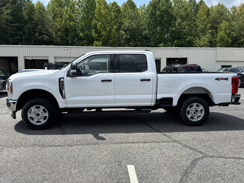 Used 2025 Ford F250 XLT w/ Snow Plow Prep Package AWD/4WD image 4
