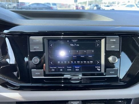 Used 2024 Volkswagen Taos S image 17