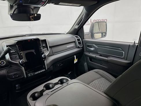 Used 2025 RAM 2500 Big Horn image 21