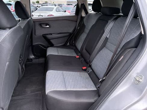 Used 2023 Nissan Rogue SV FWD image 20