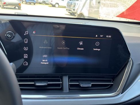 New 2026 Chevrolet Trax LT w/ LT Convenience Package FWD image 27