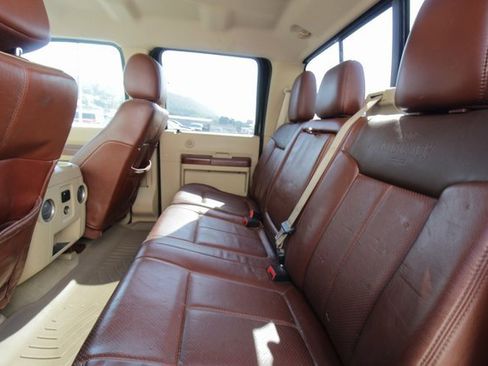 Used 2013 Ford F350 King Ranch w/ King Ranch w/Chrome Pkg image 31