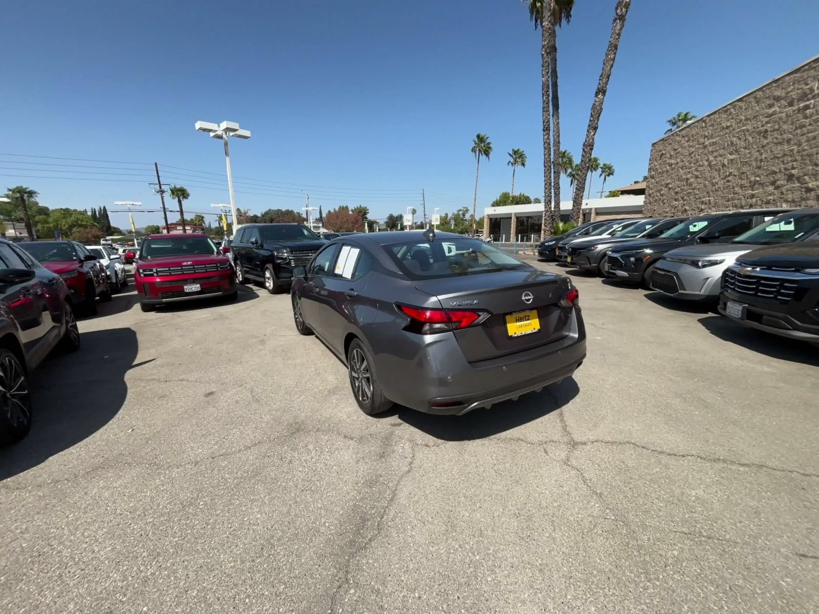 Used 2025 Nissan Versa SV FWD image 10