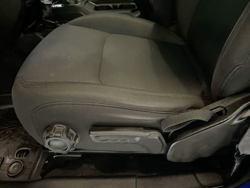 Used 2020 Jeep Wrangler Unlimited Sport image 12