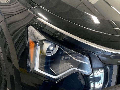 Used 2024 Kia Niro Wind w/ Wind Preserve Package FWD image 31