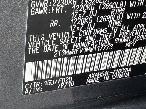 Used 2021 Toyota RAV4 LE AWD/4WD image 33