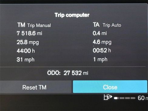 Used 2023 Volvo XC40 B5 Ultimate w/ Protection Package Premier image 31