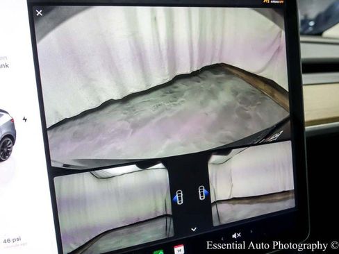 Used 2023 Tesla Model Y Long Range AWD/4WD image 19