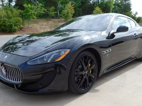Used 2014 Maserati GranTurismo Coupe RWD image 6