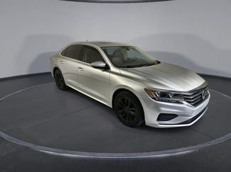 Used 2020 Volkswagen Passat 2.0T SE w/ Sunroof Package FWD video 2