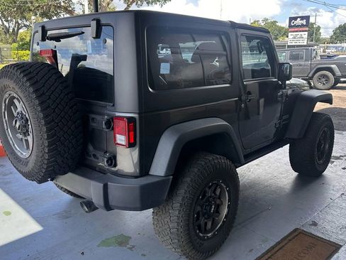 Used 2017 Jeep Wrangler Sport w/ Quick Order Package 24S AWD/4WD image 4