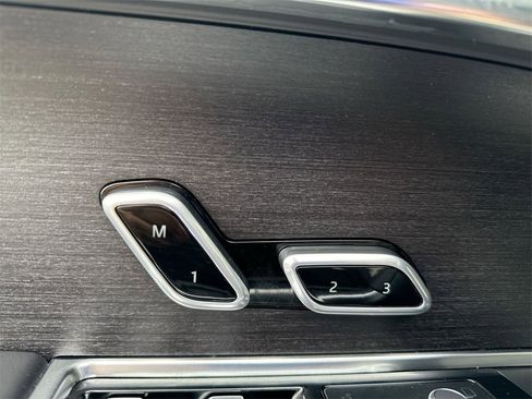 Used 2023 Land Rover Range Rover SE image 14