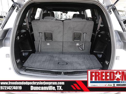 Certified 2025 Jeep Grand Cherokee L Laredo RWD image 45