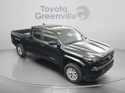 Certified 2024 Toyota Tacoma SR5 AWD/4WD image 22