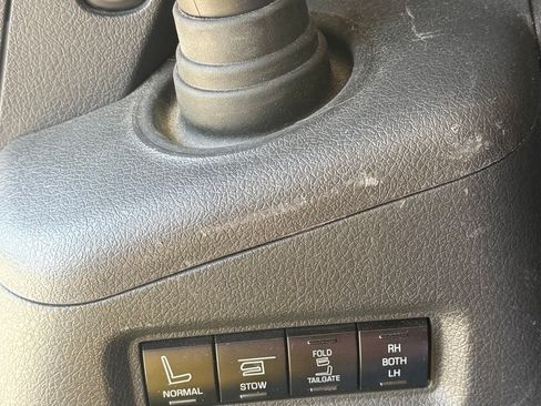 Used 2016 Ford Flex Limited w/ Equipment Group 301A FWD image 4