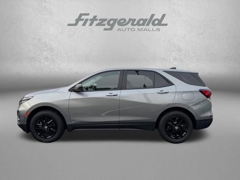 Used 2023 Chevrolet Equinox LS w/ LS Convenience Package AWD/4WD image 4