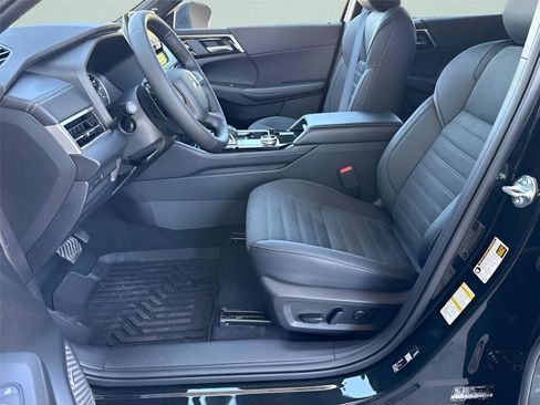New 2026 Mitsubishi Outlander LE FWD image 26