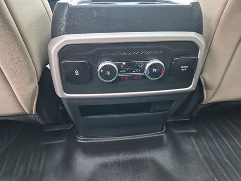 Certified 2023 Ford Expedition Limited image 22