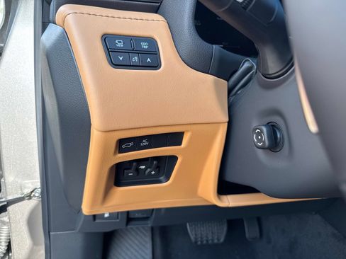 New 2026 Lexus LX 700h Luxury AWD/4WD image 33