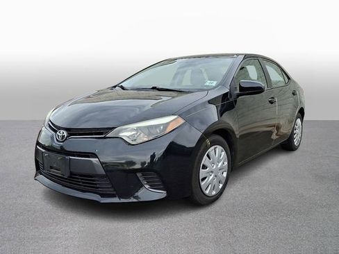 Used 2016 Toyota Corolla LE FWD image 1