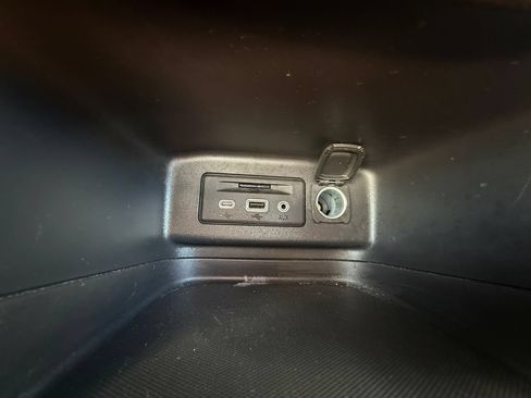 Used 2022 Chevrolet Equinox RS w/ Infotainment Package AWD/4WD image 33
