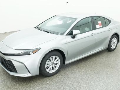 New 2026 Toyota Camry LE w/ Convenience Package
