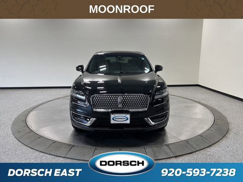 Used 2019 Lincoln Nautilus Select AWD/4WD image 2