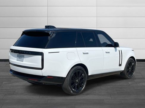 Used 2024 Land Rover Range Rover Autobiography image 5