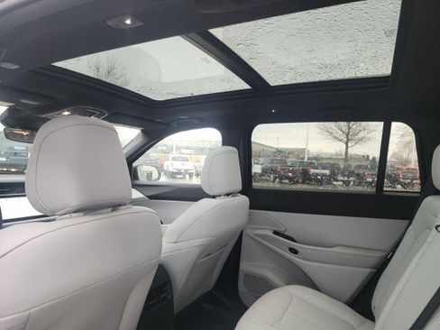 New 2026 Jeep Cherokee Limited image 17