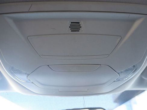 Used 2017 Ford Escape SE w/ Equipment Group 201A image 20