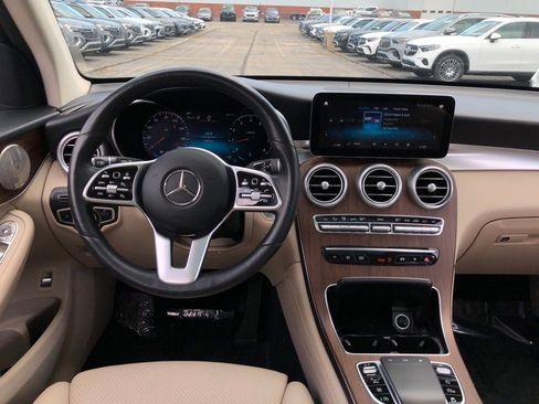 Used 2021 Mercedes-Benz GLC 300 4MATIC w/ Multimedia Package image 15