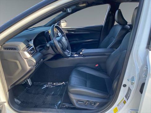 Certified 2025 Toyota Camry XSE FWD image 9